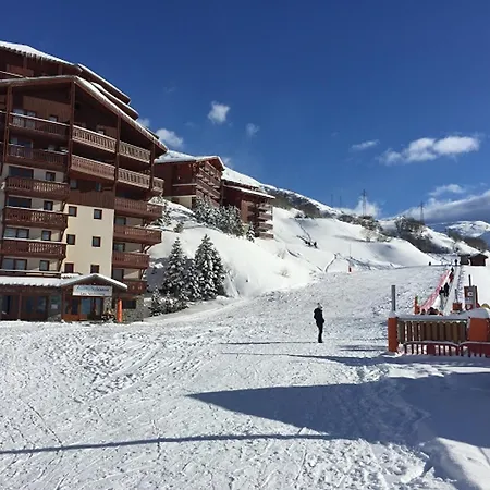 Апартаменты Location 2 Pieces 30m² 4 Pers Aux Menuires Avec Balcon Plein Sud, Pied Des Pistes - Fr-1-178-384