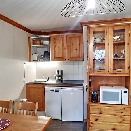 Апартаменты Location 2 Pieces 30m² 4 Pers Aux Menuires Avec Balcon Plein Sud, Pied Des Pistes - Fr-1-178-384 Ле-Брюйер