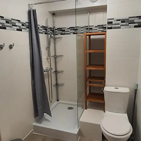 Location 2 Pieces 30m² 4 Pers Aux Menuires Avec Balcon Plein Sud, Pied Des Pistes - Fr-1-178-384 Appartement